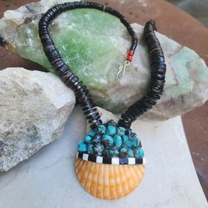 Santo Domingo Kewa Pueblo US Native Spiny Oyster Turquoise pen shell Necklace
